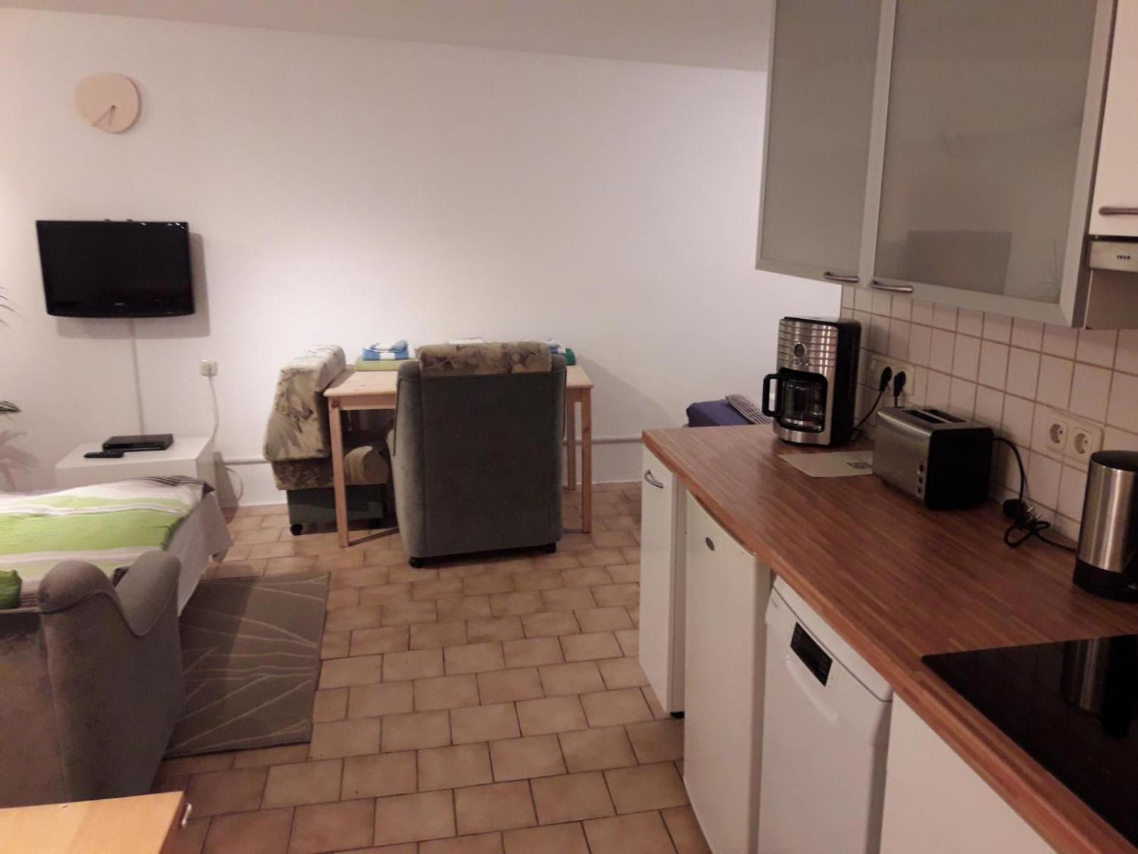 Kleine Ferienwohnung Am Stadtrand Von ライプツィヒ エクステリア 写真